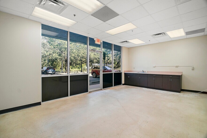 More Photos Of 4120 Corley Island Rd, Leesburg Unknown For Lease