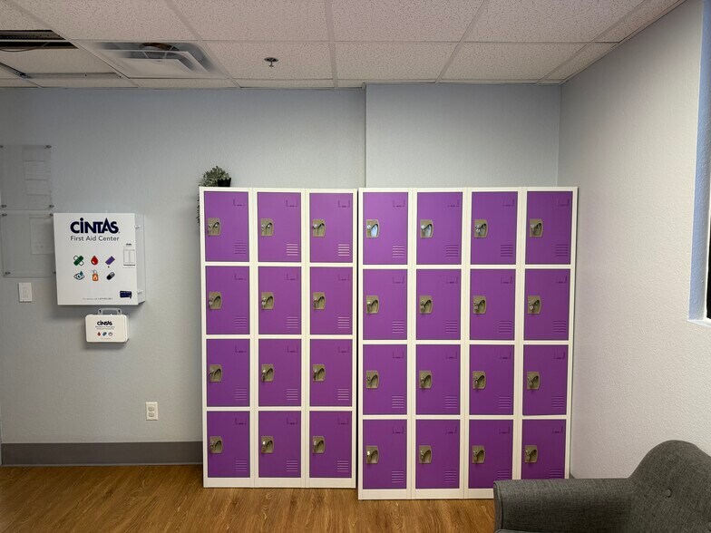 More Photos Of 604 W Warner Rd, Chandler Medical For Sale