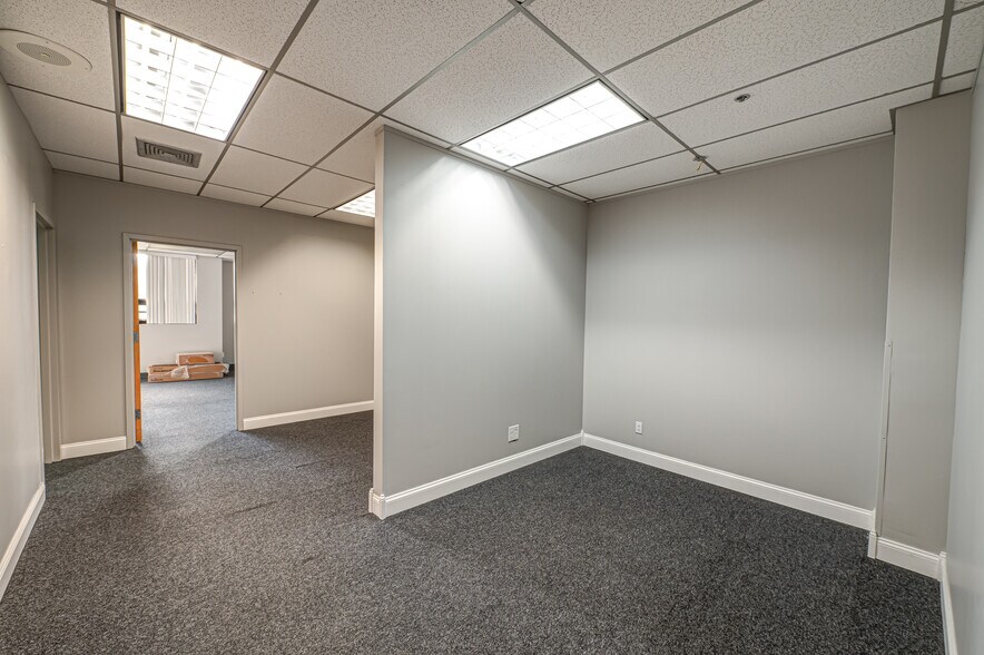 More Photos Of 1800 Ocean Ave, Ronkonkoma Light Distribution For Lease