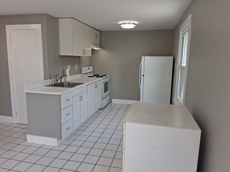 More Photos Of 327 Eddie Dowling Hwy, North Smithfield Apartments For Sale