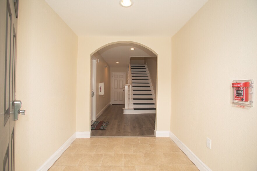 More Photos Of 915 E Palmetto St, Lakeland Apartments For Sale