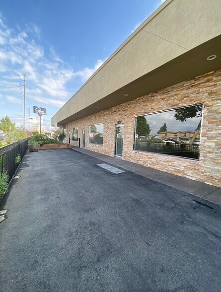 More Photos Of 8506 Garden Grove Blvd, Garden Grove Storefront For Lease