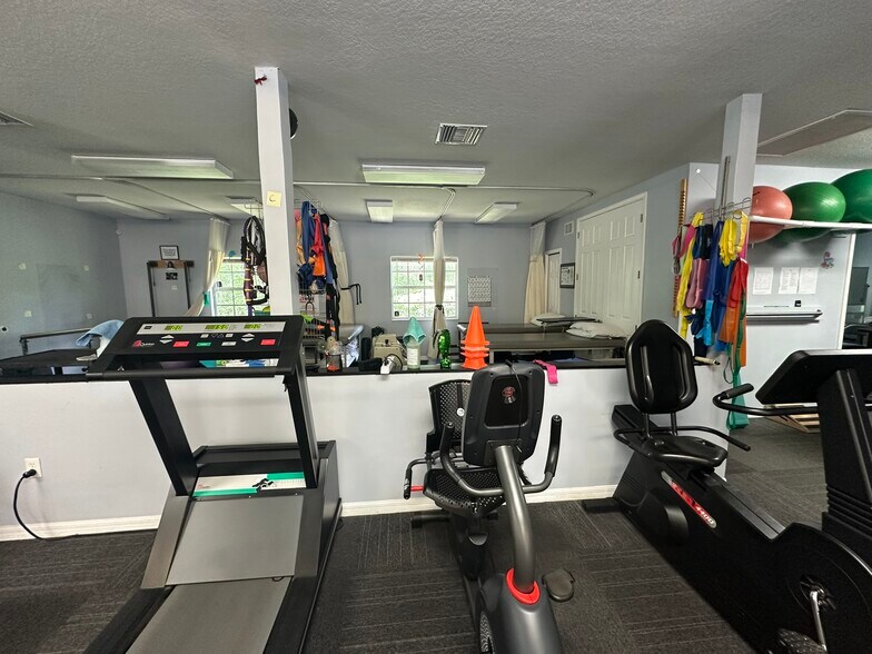 More Photos Of 10960 Sheldon Rd, Tampa Office For Sale