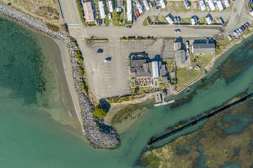 More Photos Of 1901 Buhne, Eureka Restaurant For Sale