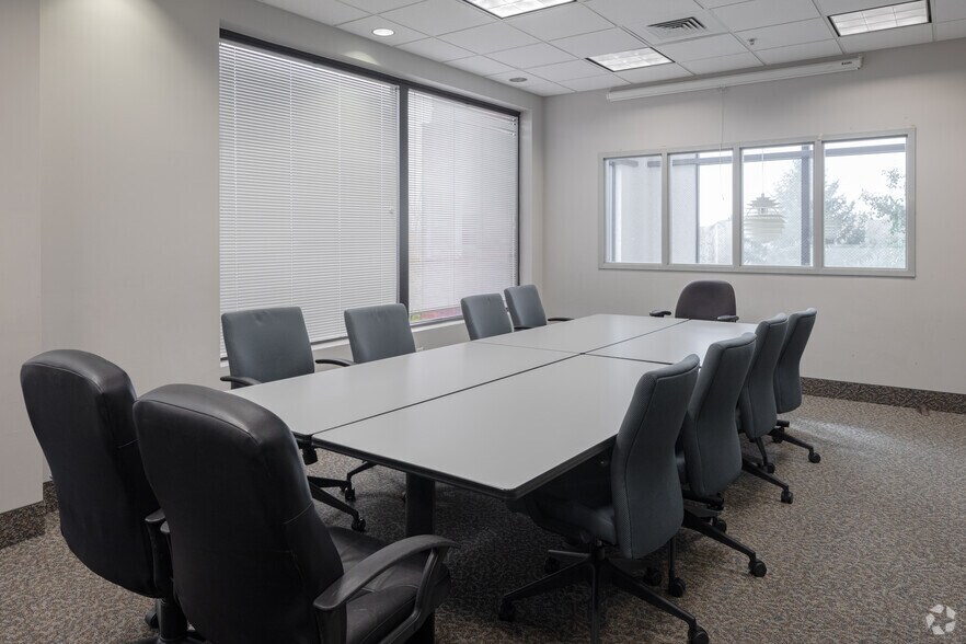 More Photos Of 8601 Turnpike Dr, Westminster Unknown For Lease