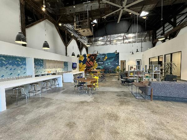 More Photos Of 1960-1980 Mandela Pky, Oakland Unknown For Lease