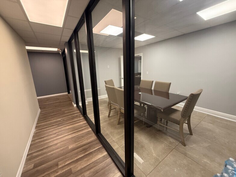 More Photos Of 11300 Space Blvd, Orlando Unknown For Lease