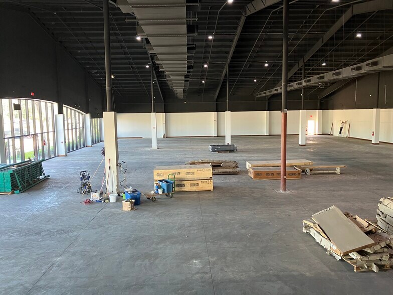 More Photos Of 8251 Al-59, Foley Warehouse For Lease