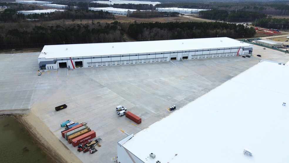 More Photos Of 115 Parkway Dr, Rincon Unknown For Lease