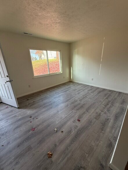 More Photos Of 6 Farview Ave, Lebanon Multifamily For Sale