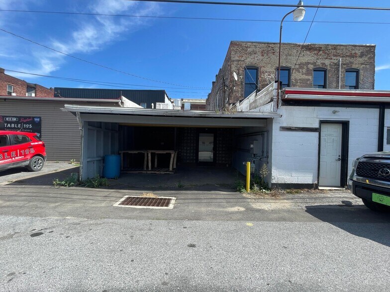 More Photos Of 103 N Fraley St, Kane Restaurant For Sale