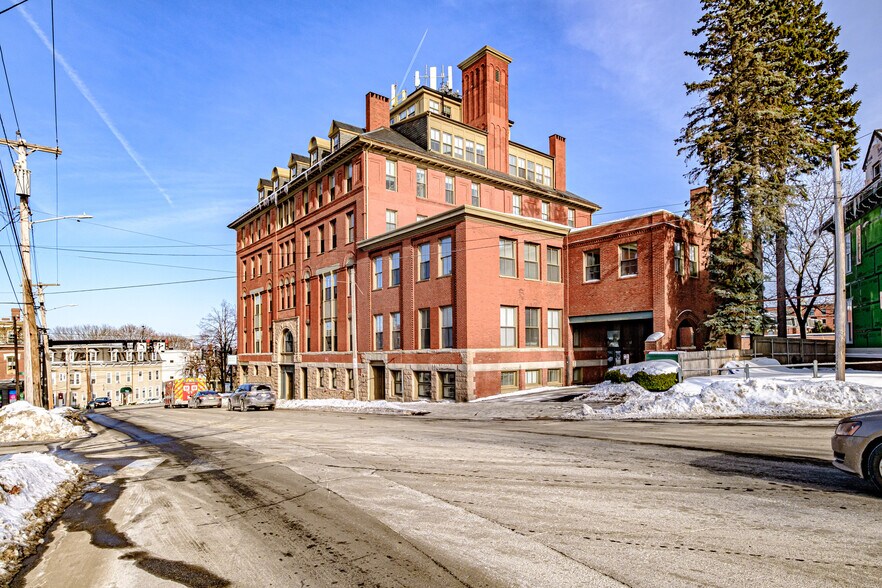 More Photos Of 79 Bramhall St, Portland Apartments For Sale