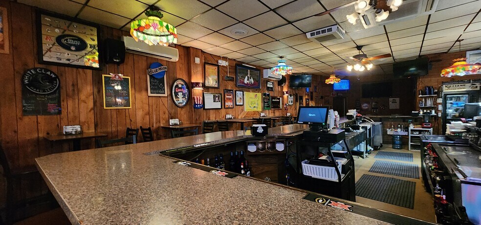 More Photos Of 669 Washington Ave, Jermyn Storefront Retail Residential For Sale