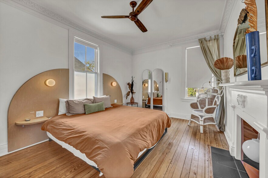 More Photos Of 118 S 4th St, Wilmington Hospitality For Sale