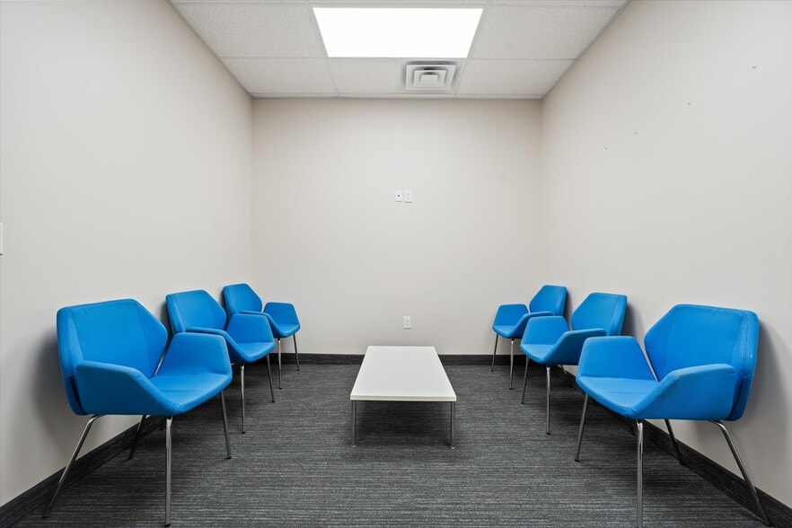 More Photos Of 29444 Northwestern Hwy, Southfield Office For Sale
