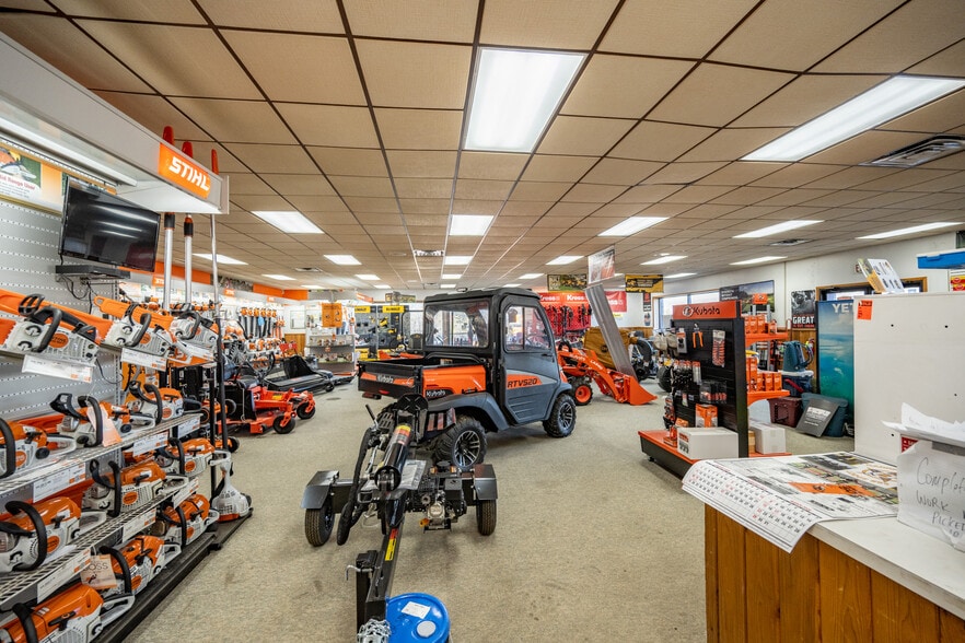 More Photos Of 19530 Garrett Hwy, Oakland Freestanding For Sale