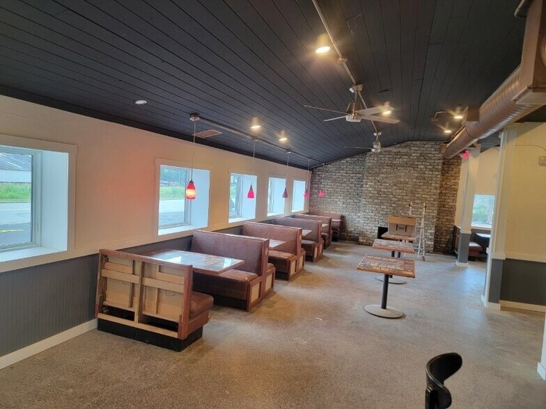 More Photos Of 775 Freeport Rd, Cheswick Restaurant For Sale