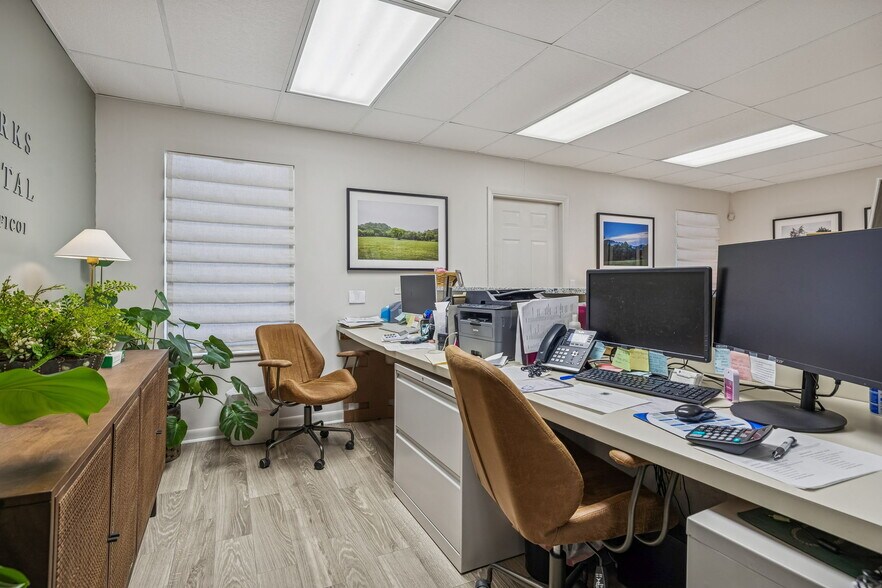 More Photos Of 159-167 Belle Forest Cir, Nashville Office For Lease