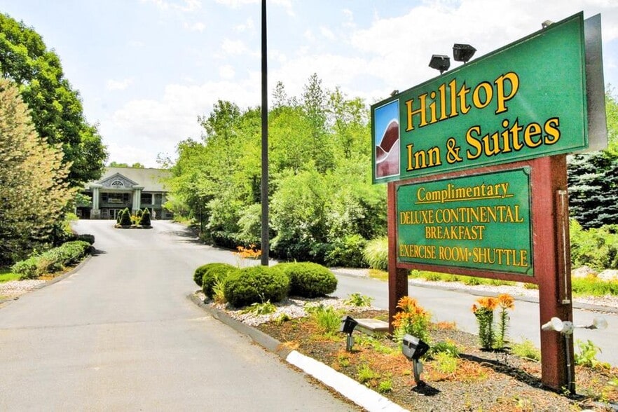 More Photos Of 373 Norwich Westerly Rd, North Stonington Hotel For Sale