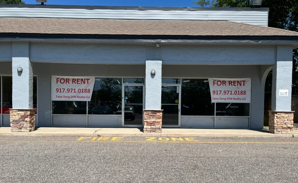 More Photos Of 17 Semon Rd, Huntington General Retail For Sale
