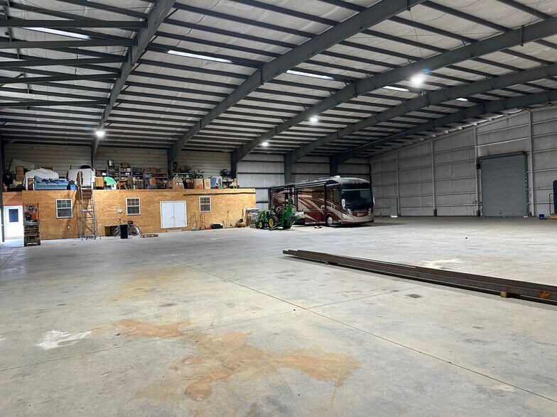 More Photos Of Airport Dr, Gulf Shores Airplane Hangar For Sale