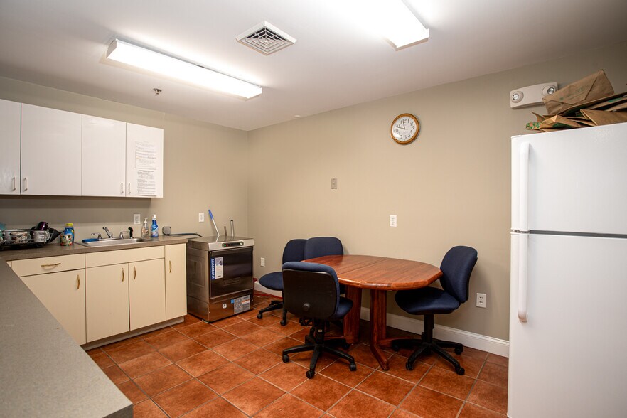 More Photos Of 145 Globe St, Fall River Office For Sale