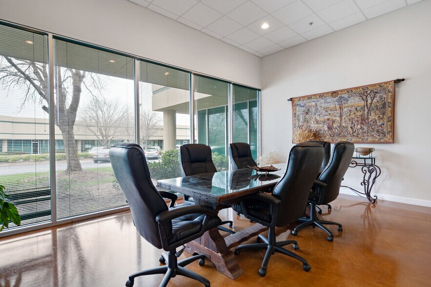 More Photos Of 975 Cobb Place Blvd NW, Kennesaw Flex For Sale