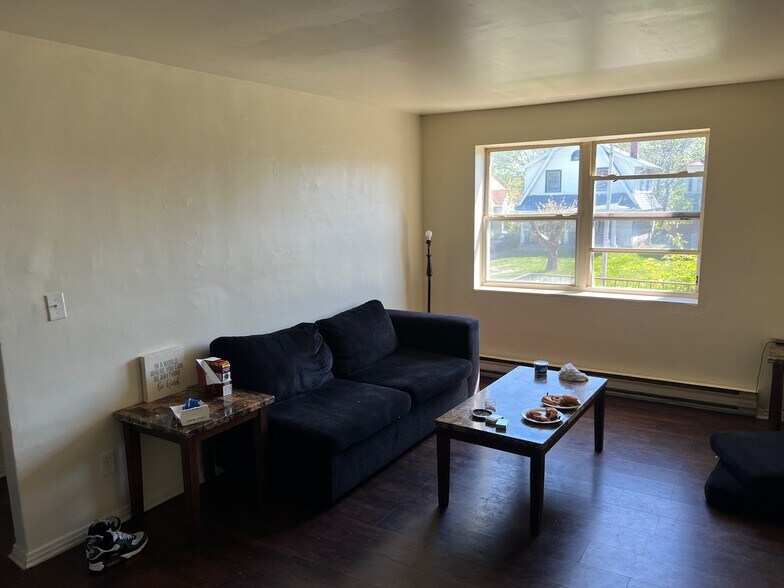 More Photos Of 2039 Emerson Ave, Dayton Apartments For Sale