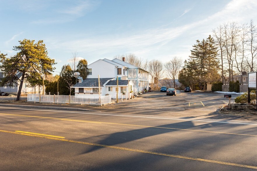 Primary Photo Of 414 Main St, Ogunquit Freestanding For Lease