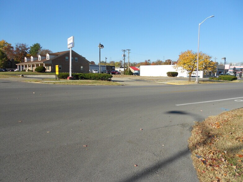 More Photos Of 216 Southland Dr, Lexington Land For Sale