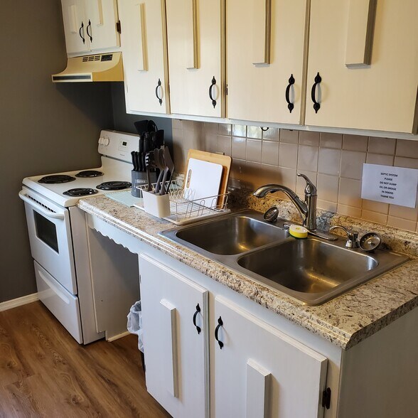 More Photos Of 14694 Wallace Pike, Abingdon Multifamily For Sale