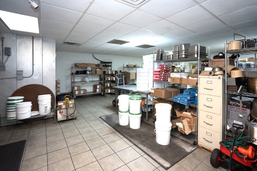 More Photos Of 596 Busha Hwy, Marysville Bar For Sale