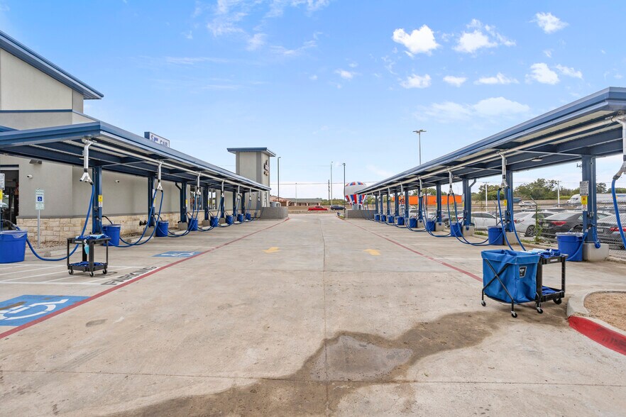 More Photos Of 4444 South Fwy, Fort Worth Carwash For Sale