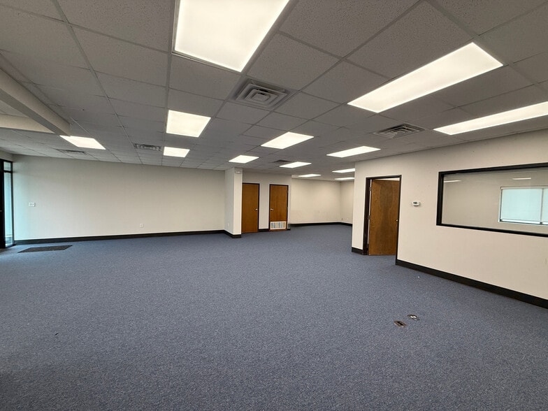More Photos Of 4201 N Interstate 35, Denton Office For Lease