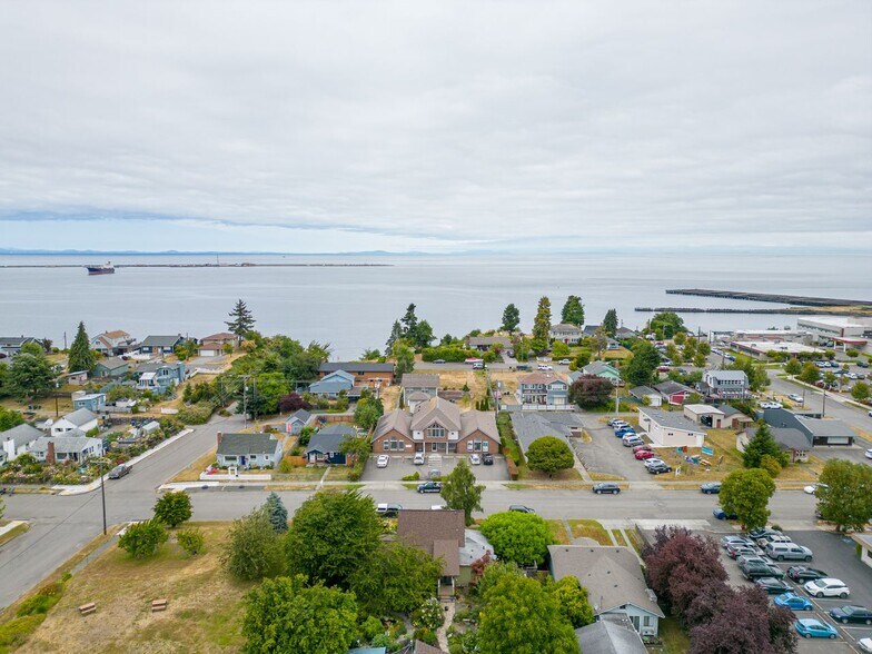 More Photos Of 811 Georgiana St, Port Angeles Medical For Sale
