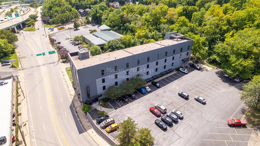 More Photos Of 2055 Reading Rd, Cincinnati Medical For Lease