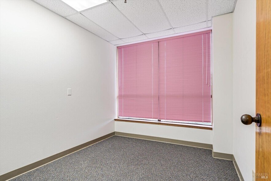 More Photos Of 1370 Medical Center Dr, Rohnert Park Medical For Sale