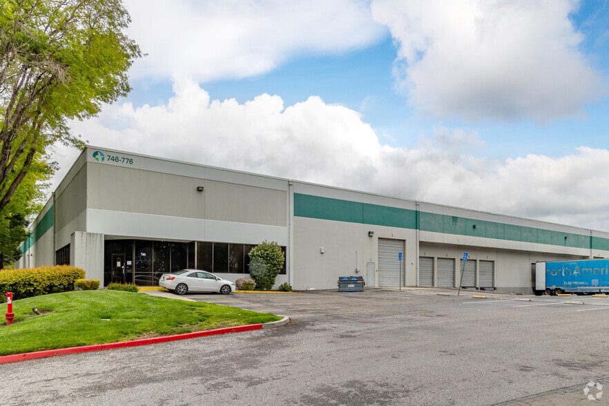 Primary Photo Of 746-876 S Milpitas Blvd, Milpitas Warehouse For Lease