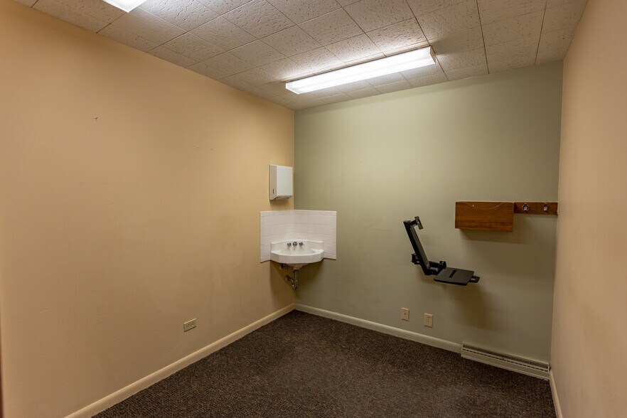 More Photos Of 504 E Lyon St, Laramie Healthcare For Sale