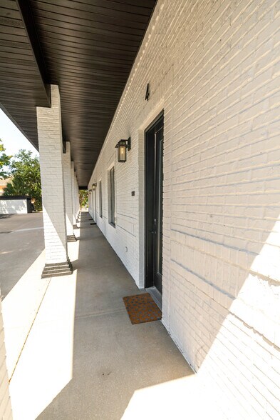 More Photos Of 1012 Airport Rd, Destin Office Residential For Sale