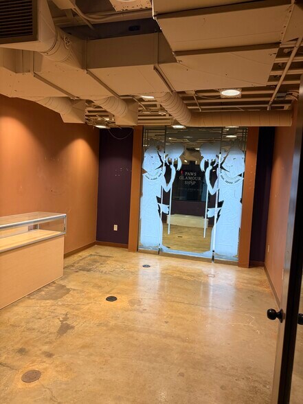 More Photos Of 251 Carroll St, Fort Worth Freestanding For Lease