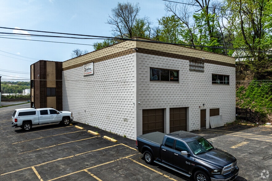 More Photos Of 35 Herron Ave, Pittsburgh Light Distribution For Lease