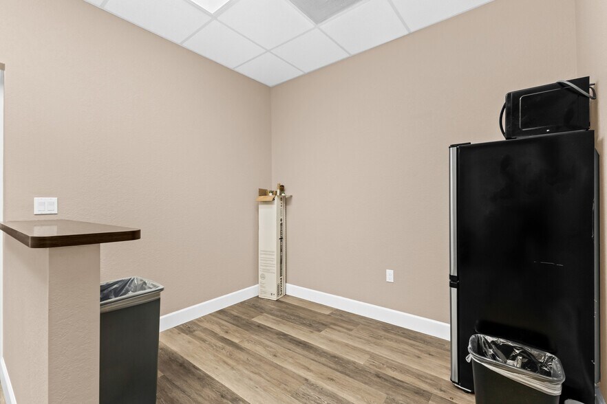 More Photos Of 425 Cross St, Punta Gorda Loft Creative Space For Lease