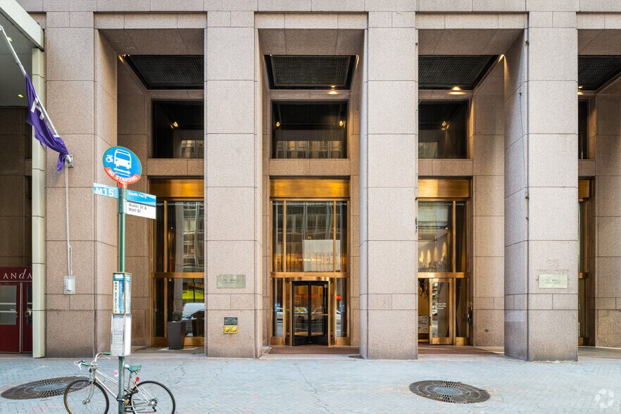 More Photos Of 75 Wall St, New York Hotel For Sale