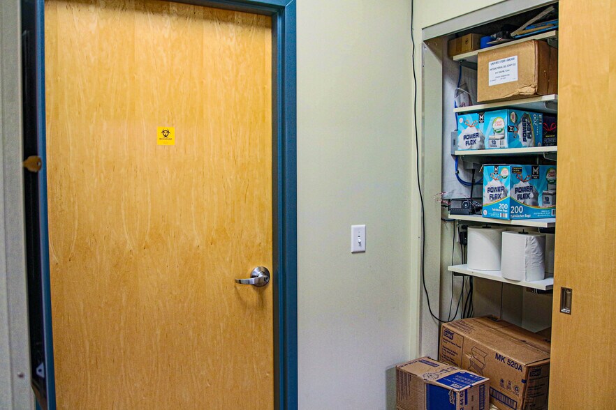 More Photos Of 600 Julian Ln, Arden Medical For Sale