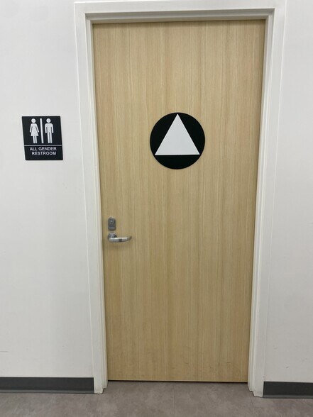 More Photos Of 28 N Almaden Ave, San Jose Apartments For Lease