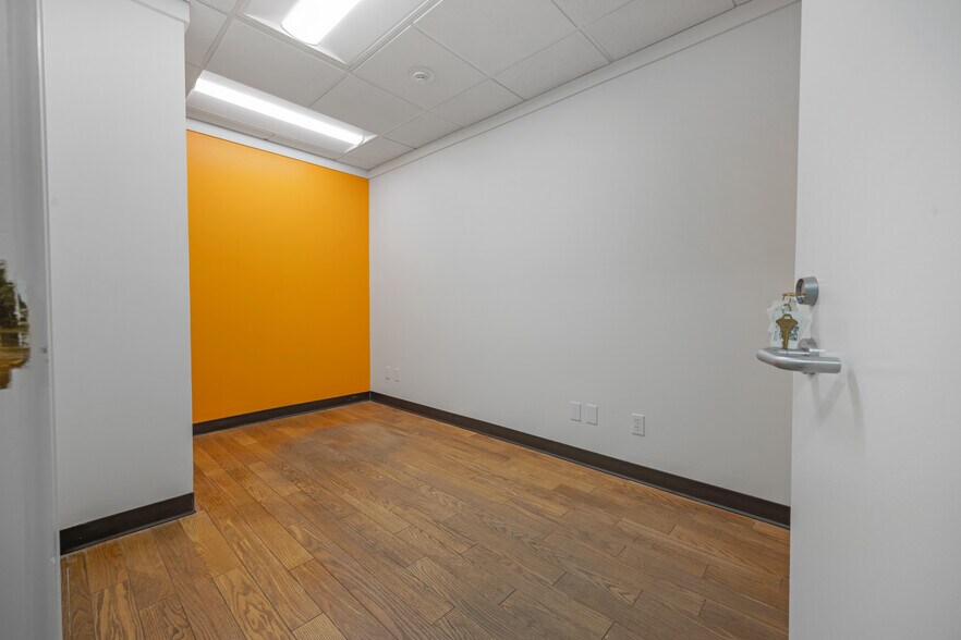 More Photos Of 3102 100th St SW, Everett Warehouse For Lease