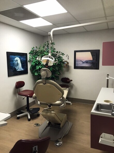 More Photos Of 1235 W Vista Way, Vista Medical For Lease