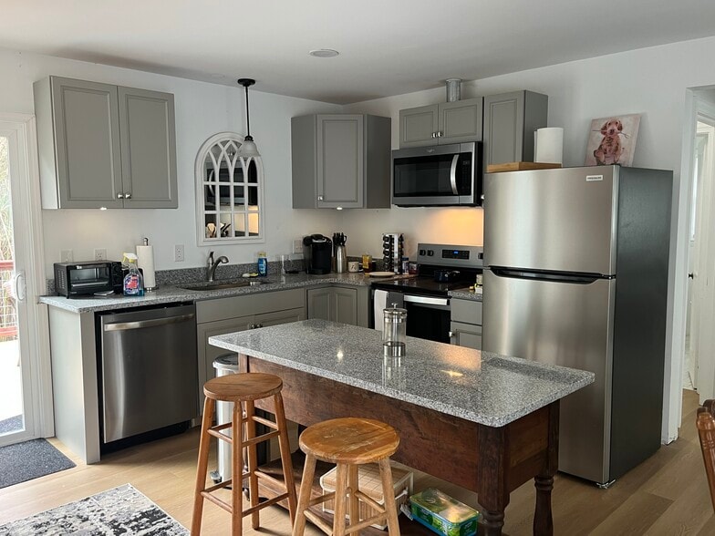 More Photos Of 1 Old Mill Lane, Weaverville Restaurant For Sale