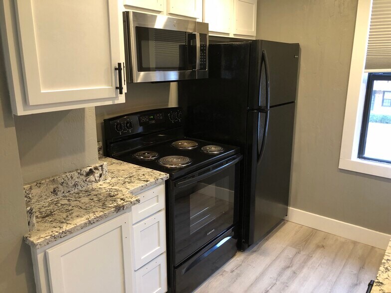 More Photos Of 801-803 East Dr, Oklahoma City Apartments For Sale